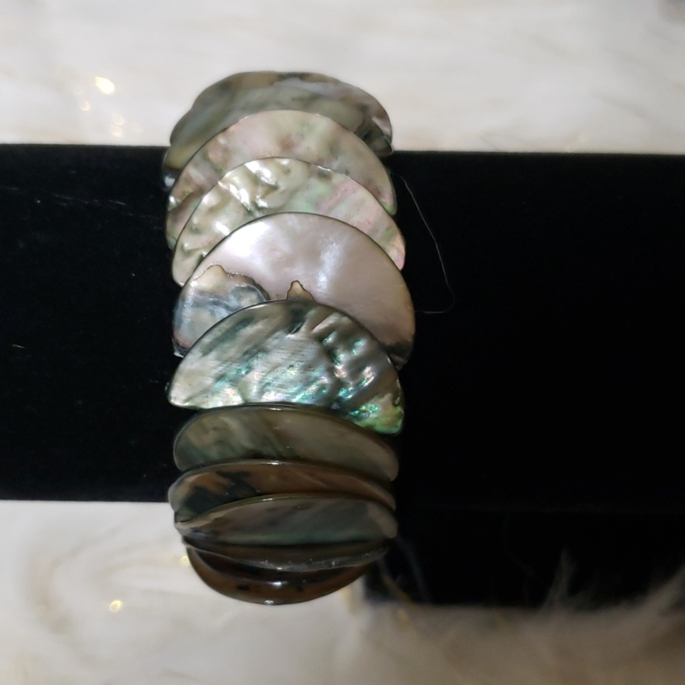 Multi colored shell bracelet